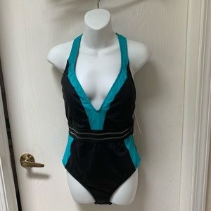 NWT One piece Kenneth Cole Swimsuit size XL